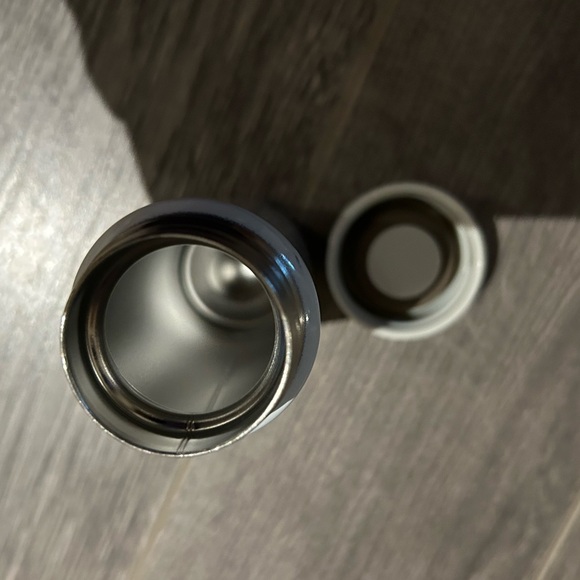 Tiny thermos waterbottle - Picture 5 of 5